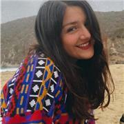 Dictó clases de lenguaje y comunicación, literatura, música y piano para niños